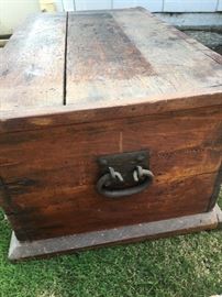 Great oak chest with all original hardware!