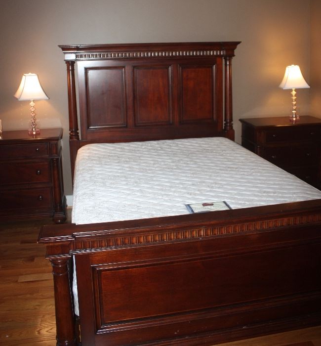 Thomasville Queen Bed & 2 Night Stands,