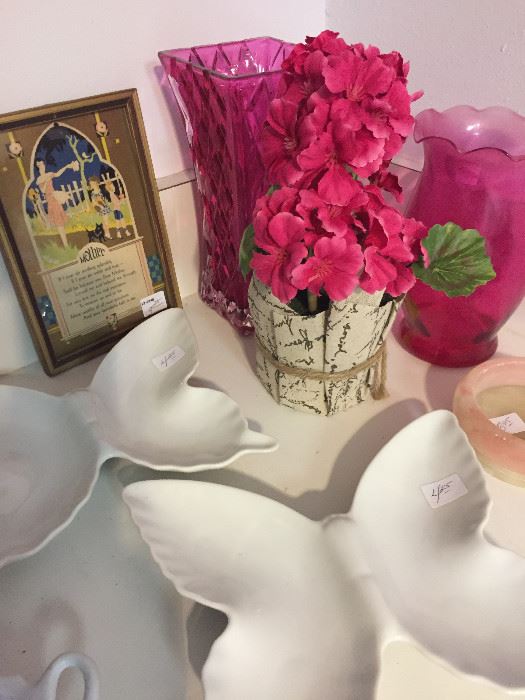 Butterfly plates, pick vases