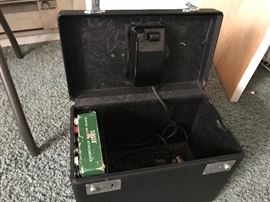 Carrying case for Ultra-light Singer sewing machine (in great shape)