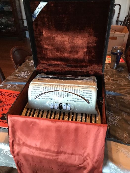 Accordion (Italian made) (Mother of Pearl finish) w/case