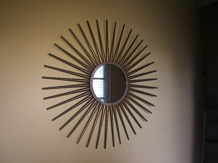 round accent mirror