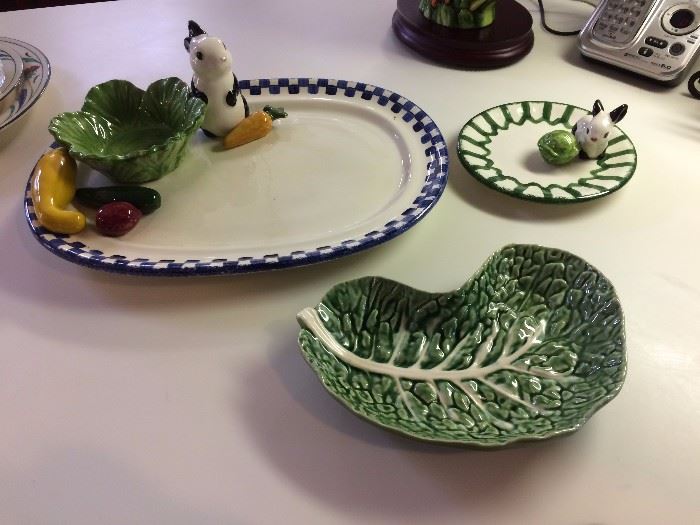 cabbage dish          serving platter with dip /sauce area