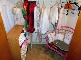 Rugs, Tablecloths, Bedding