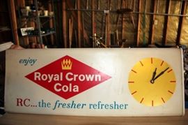 Royal Crown Fluorescent Clock