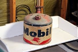 Nice Mobil Gas Can