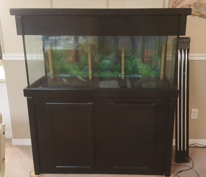 150 gallon fish tank with lights and accessories