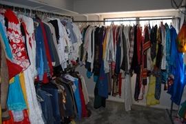 VINTAGE CLOTHING