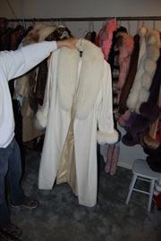 ST JOHN FUR COLLARED COAT