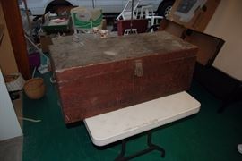 ANTIQUE TOOL CHEST AND TOOLS
