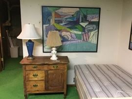 nightstand/twin bed/lamps/more art