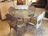 Classic Wicker Dining Set