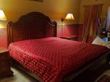 Thomasville King Size Bedroom Set with Matching Night Stands, Dresser/Mirror and Chest