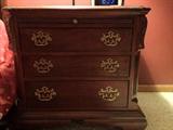 2 Night Stands