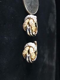 Two color gold and white diamond earrings. 18kt Italian