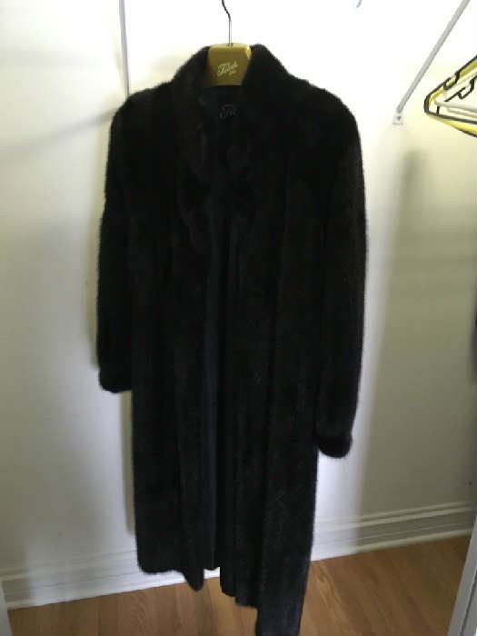 Women's Black Mink Coat Size Medium