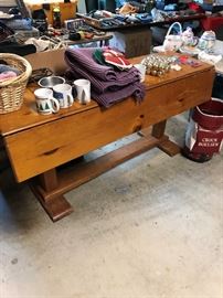 Great Primitive Pine Large Dropleaf Table