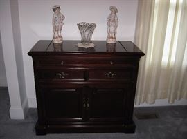 Broyhill bar and server.