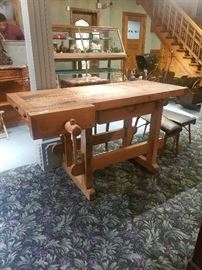 Antique work bench