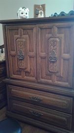 Bedroom set-great pieces