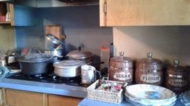 Cast iron dutch Oven, more