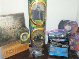 The Lord of the Rings Figurines, Record Album, Cassettes 