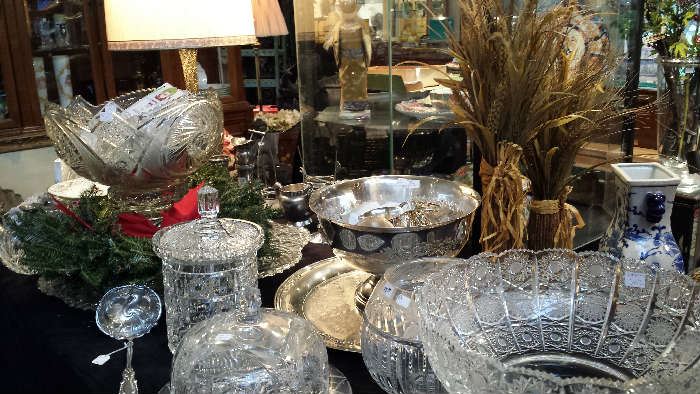 Choose from three glass punch bowls and one silver plated bowl for your holiday punches or eggnog.