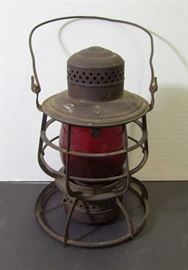 C/1920 RR Brakeman's lantern w/red globe stamped Southern RR