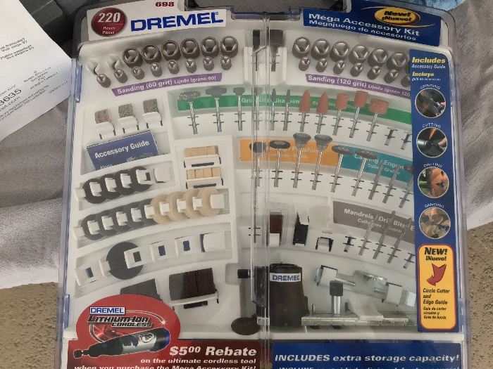 Dremel 220 piece mega accessory kit