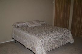 KING BED-Sealy Posturepedic