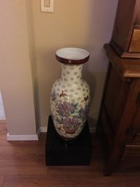 Decorative vase 25in hgt
