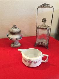 Decorative pieces