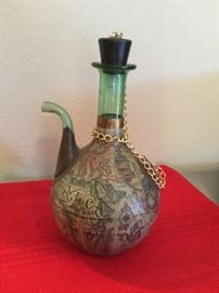 Decorative decanter