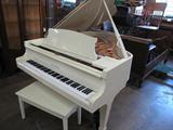 K. Kawai 5'10'' Grand Piano High Gloss Almond White