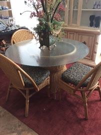 Plexiglass top rattan table with 3 chairs