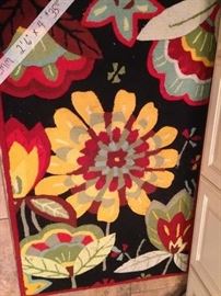 2 feet 6 inches x 4 feet matching rug