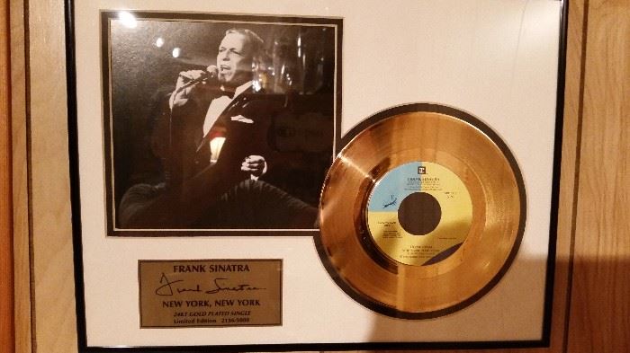 Straight outta Hoboken, NJ:
Francis Albert's uniquely personalized serenade to the big city across the Hudson:  "NEW YORK, NEW YORK" gold-plated 45rpm w/ his picture.