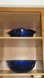 Cobalt Pyrex Bowls & Anchor Hocking Covered Cassarole