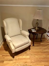 Reclining Chair w/Drop Leaf Table