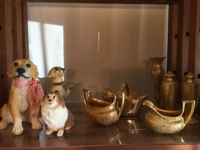Dogs & gold Picard porcelain items