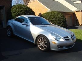2005 Mercedes SKL 350   W/67000 miles