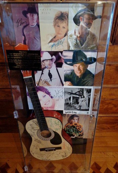 Signed Country Guitar (Tim McGraw, Alan Jackson, George Strait, Loretta Lynn, Faith Hill, Toby Keith, Kenny Chesney, Etc...)