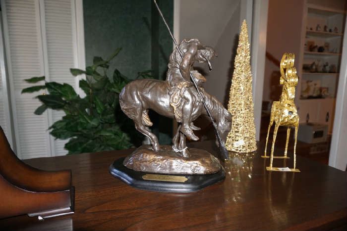 James Earle Fraser "End of the Trail"      original mold is in the Cowboy Hall of Fame,