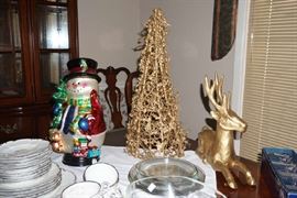 Frosty and the reindeer.