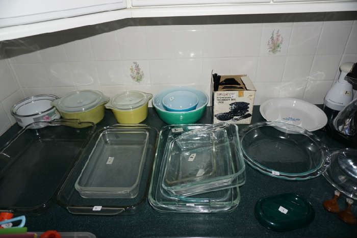 assorted casserole dishes