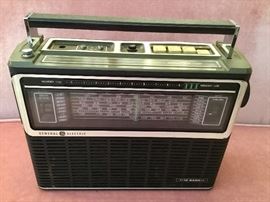 General Electric 10 Band Translantic Radio