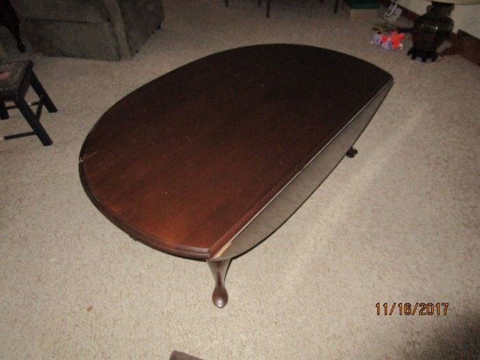 drop leaf coffee table