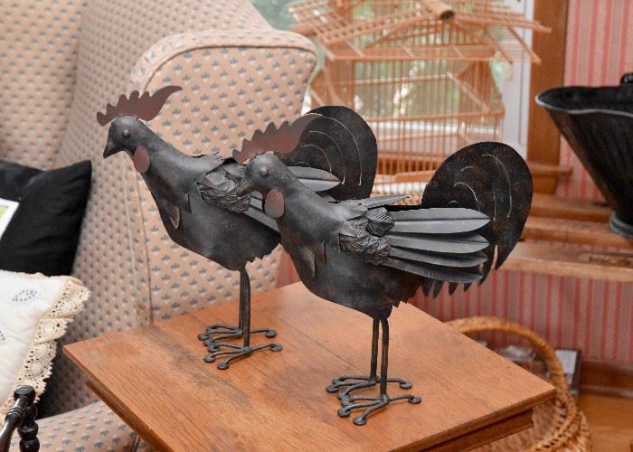 Metal Rooster / Chicken Statues