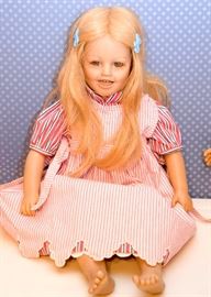 BUY IT NOW! Lot #159, Annette Himstedt Doll (Lisa), The Barefoot Children Series.  (Comes w/ original box & shipper), $150