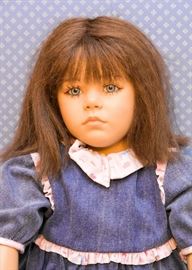 BUY IT NOW! Lot #160, Annette Himstedt Doll (Friederike), The World Child Collection.  (Comes w/ original box & shipper), $225